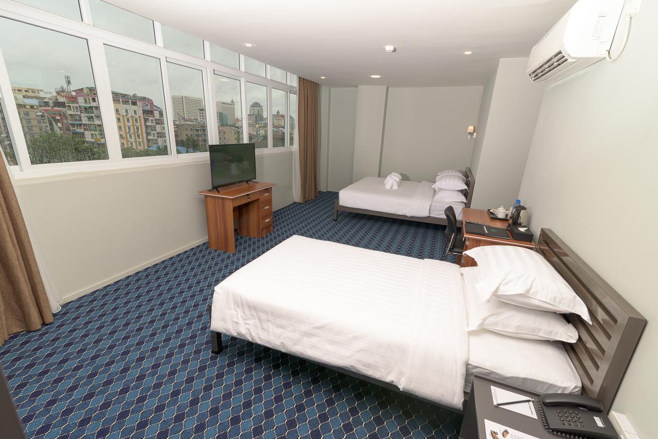 Casa Yangon Hotel Экстерьер фото